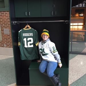 Meet your Posher, Alicia